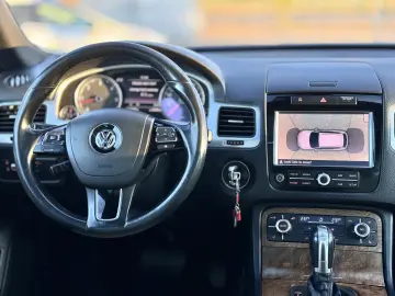 Volkswagen Touareg – Automat – 2011