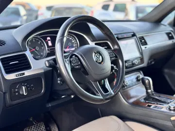 Volkswagen Touareg – Automat – 2011