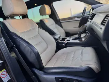 Volkswagen Touareg – Automat – 2011