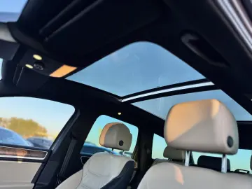 Volkswagen Touareg – Automat – 2011