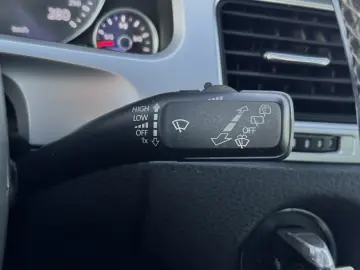 Volkswagen Touareg – Automat – 2011