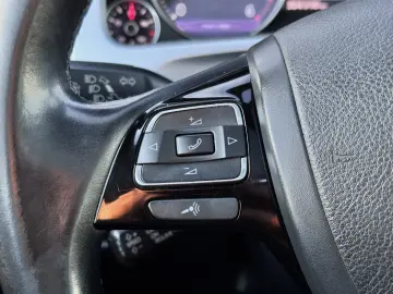 Volkswagen Touareg – Automat – 2011