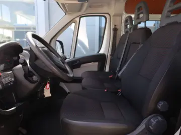 Peugeot Boxer 2.0 130 HP L2H2 cu 7 locuri