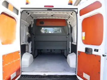 Peugeot Boxer 2.0 130 HP L2H2 cu 7 locuri