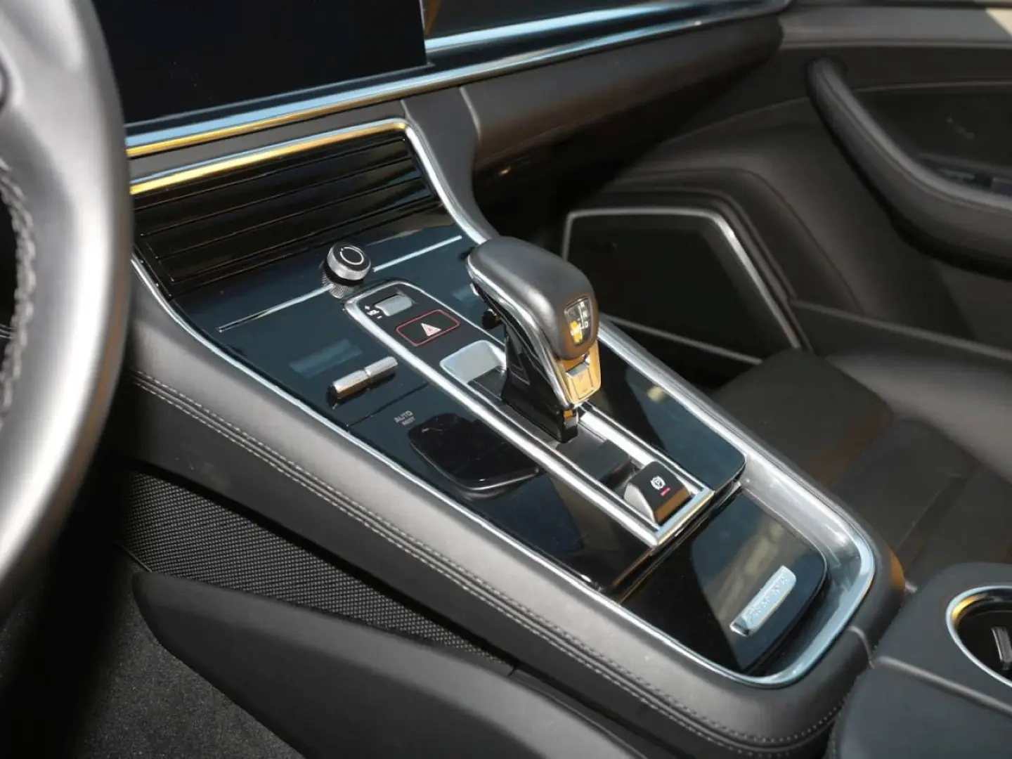 Panamera 4 E-Hybrid Platinum Edition HeadUp Bose