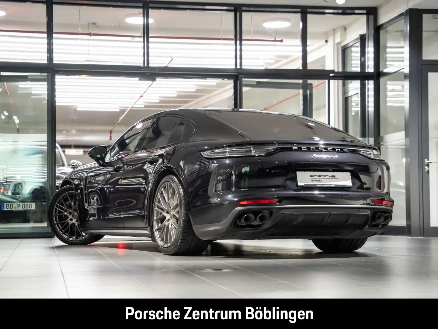 Panamera 4 E-Hybrid Platinum Edition HA-Lenkung