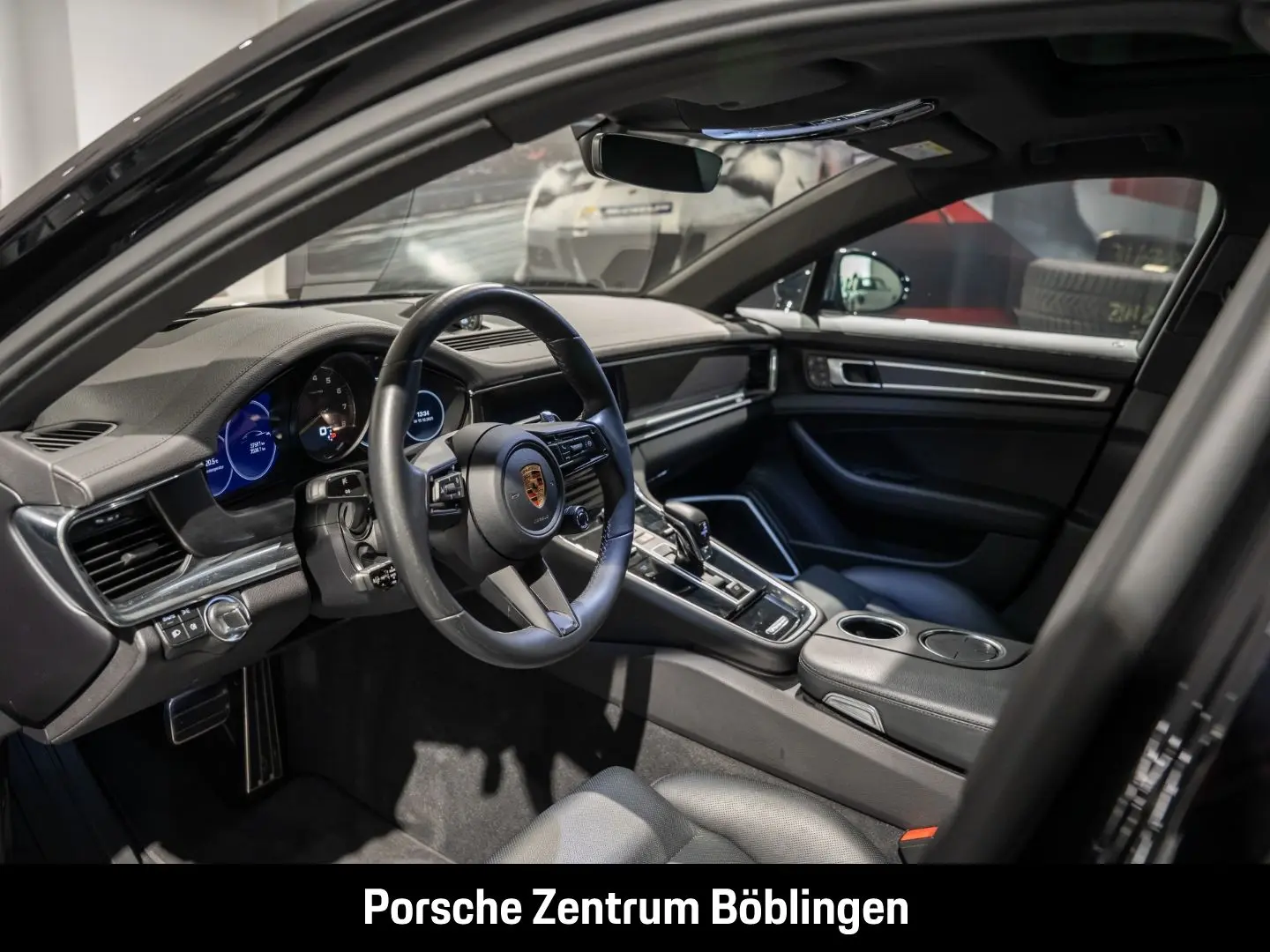 Panamera 4 E-Hybrid Platinum Edition HA-Lenkung