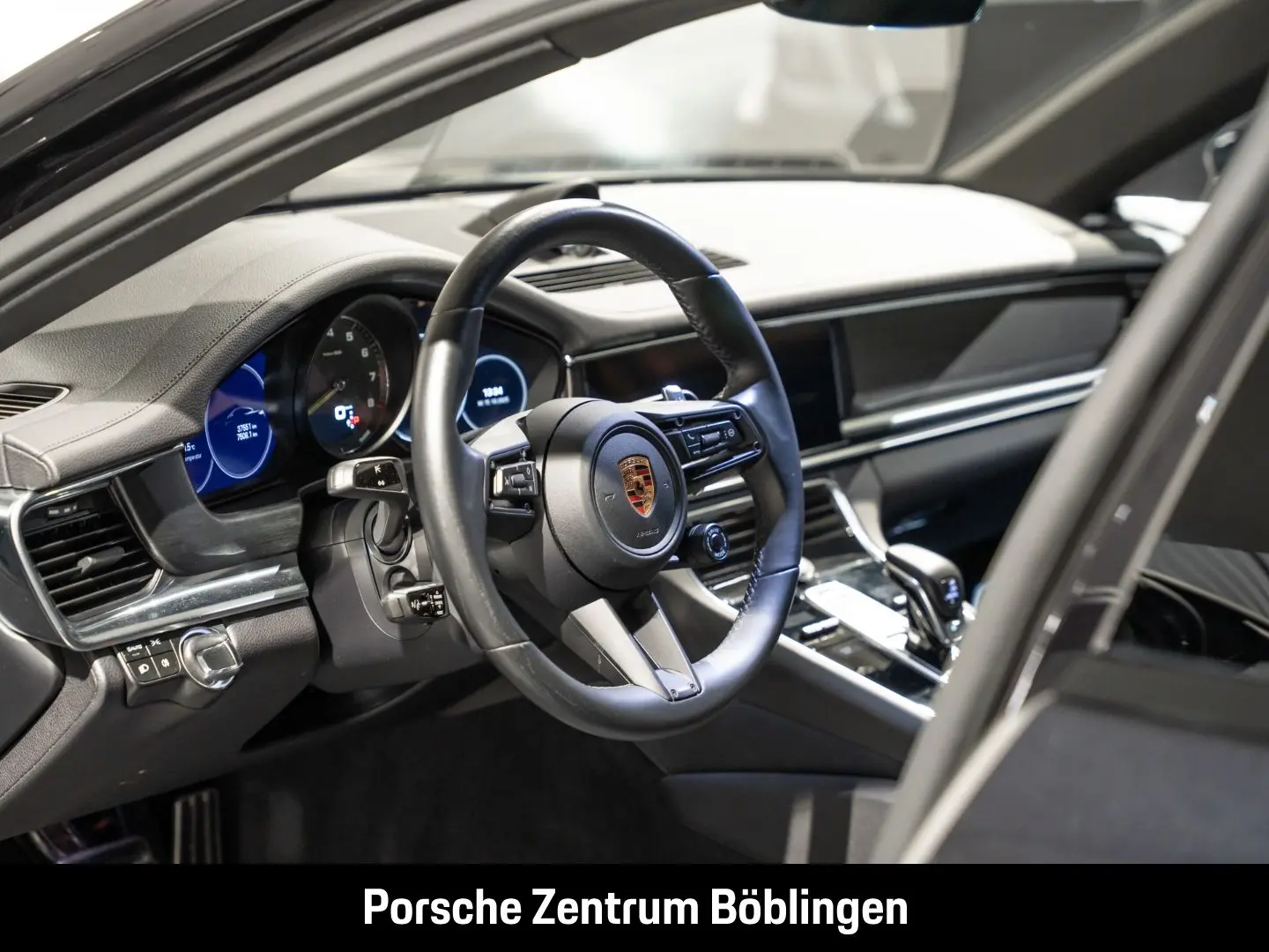 Panamera 4 E-Hybrid Platinum Edition HA-Lenkung