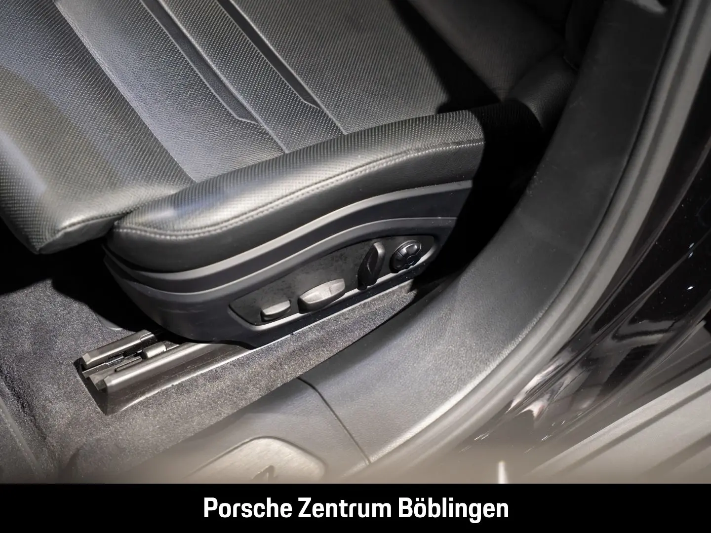 Panamera 4 E-Hybrid Platinum Edition HA-Lenkung