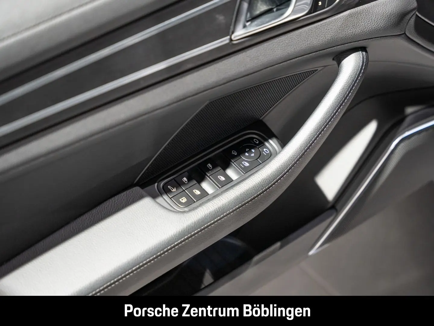 Panamera 4 E-Hybrid Platinum Edition HA-Lenkung