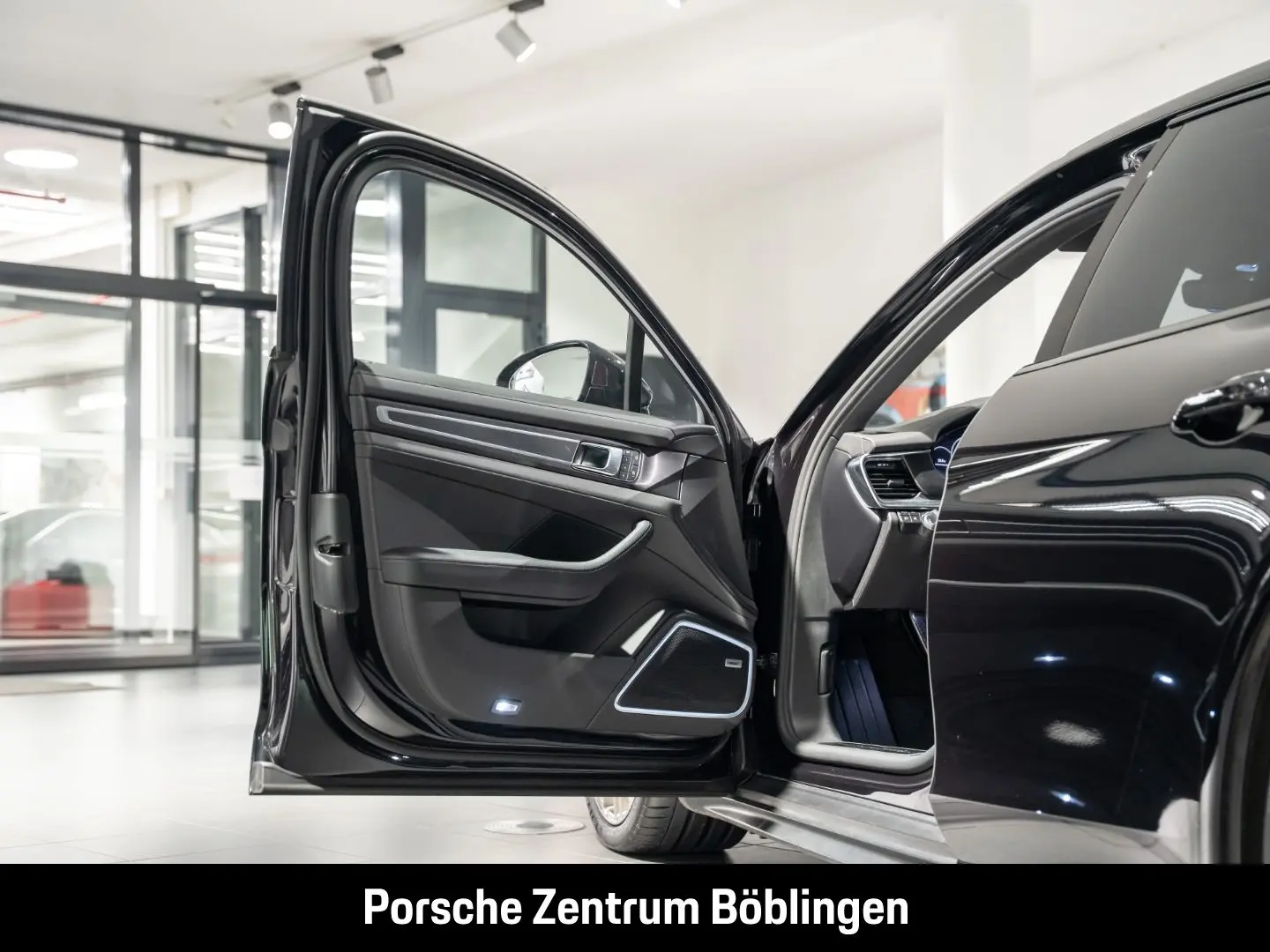 Panamera 4 E-Hybrid Platinum Edition HA-Lenkung