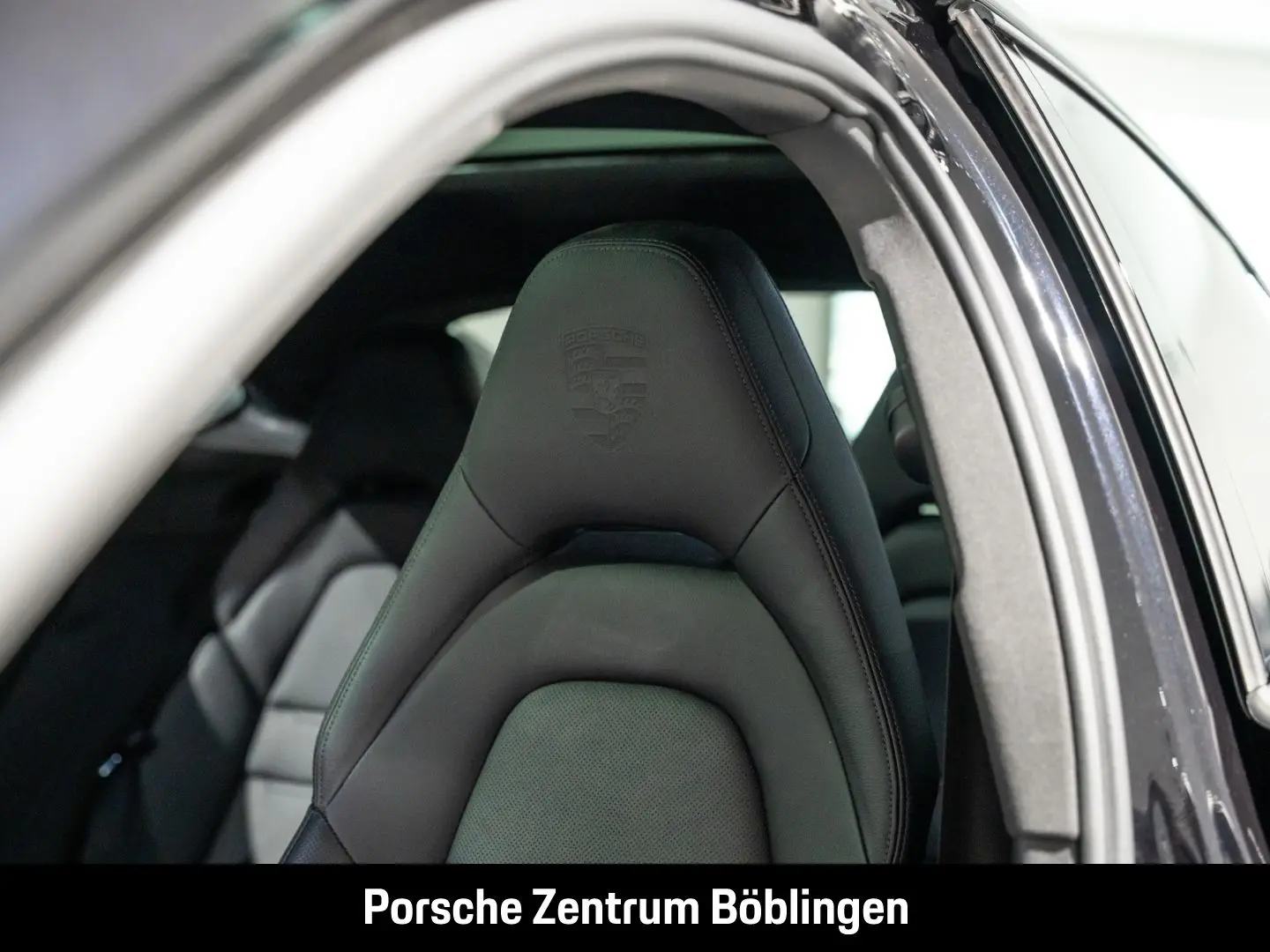 Panamera 4 E-Hybrid Platinum Edition HA-Lenkung