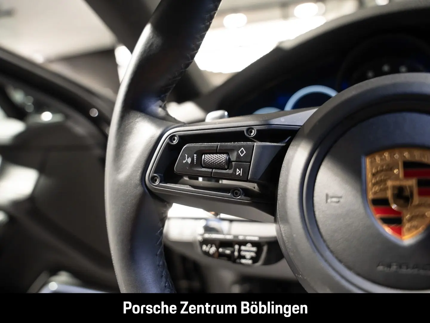 Panamera 4 E-Hybrid Platinum Edition HA-Lenkung