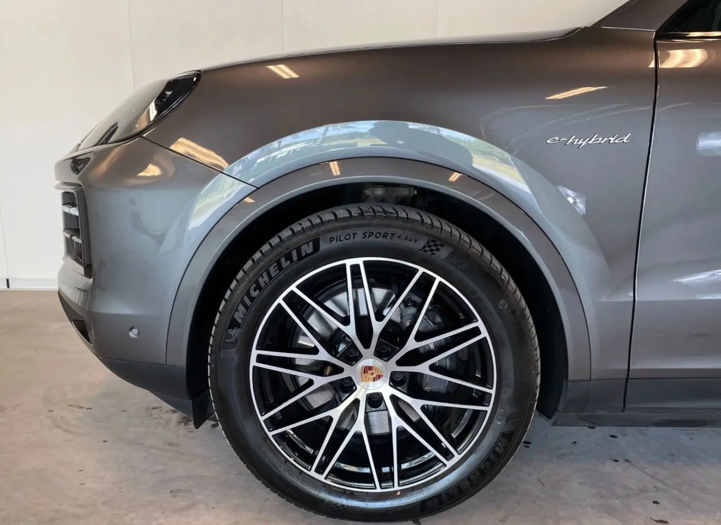 Cayenne Coupe E-Hybrid