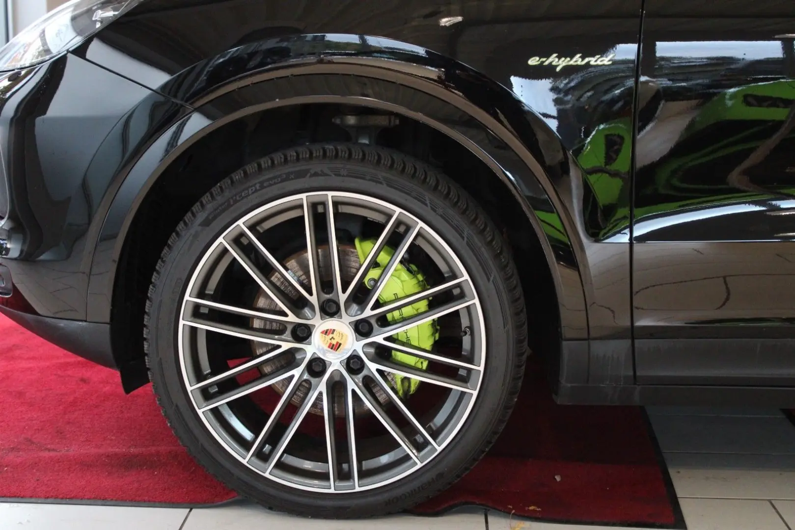 Cayenne Coupe E-Hybrid Panorama  AHK