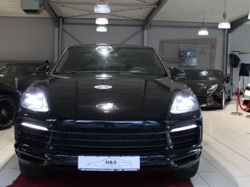 Cayenne Coupe E-Hybrid Panorama  AHK