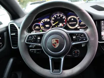 Cayenne Coupe E-Hybrid Panorama  AHK