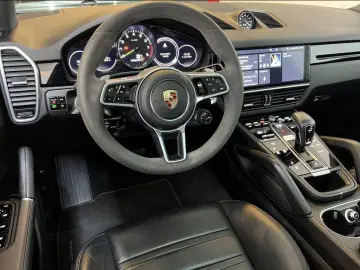Cayenne Coupe E-Hybrid Panorama  AHK