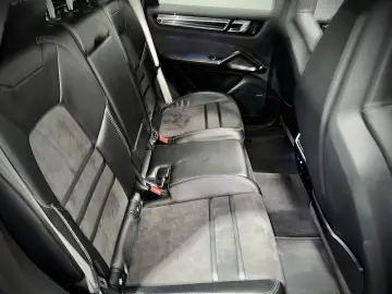 Cayenne GTS 05.2027 APPROVED Matrix-LED Navi