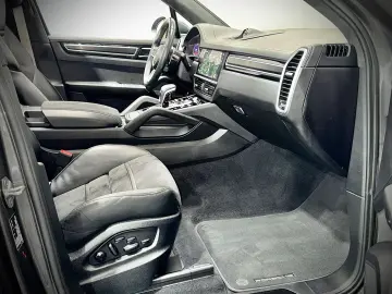 Cayenne GTS 05.2027 APPROVED Matrix-LED Navi