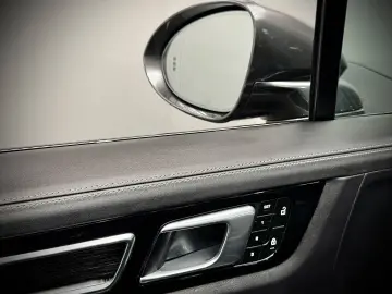 Cayenne GTS 05.2027 APPROVED Matrix-LED Navi