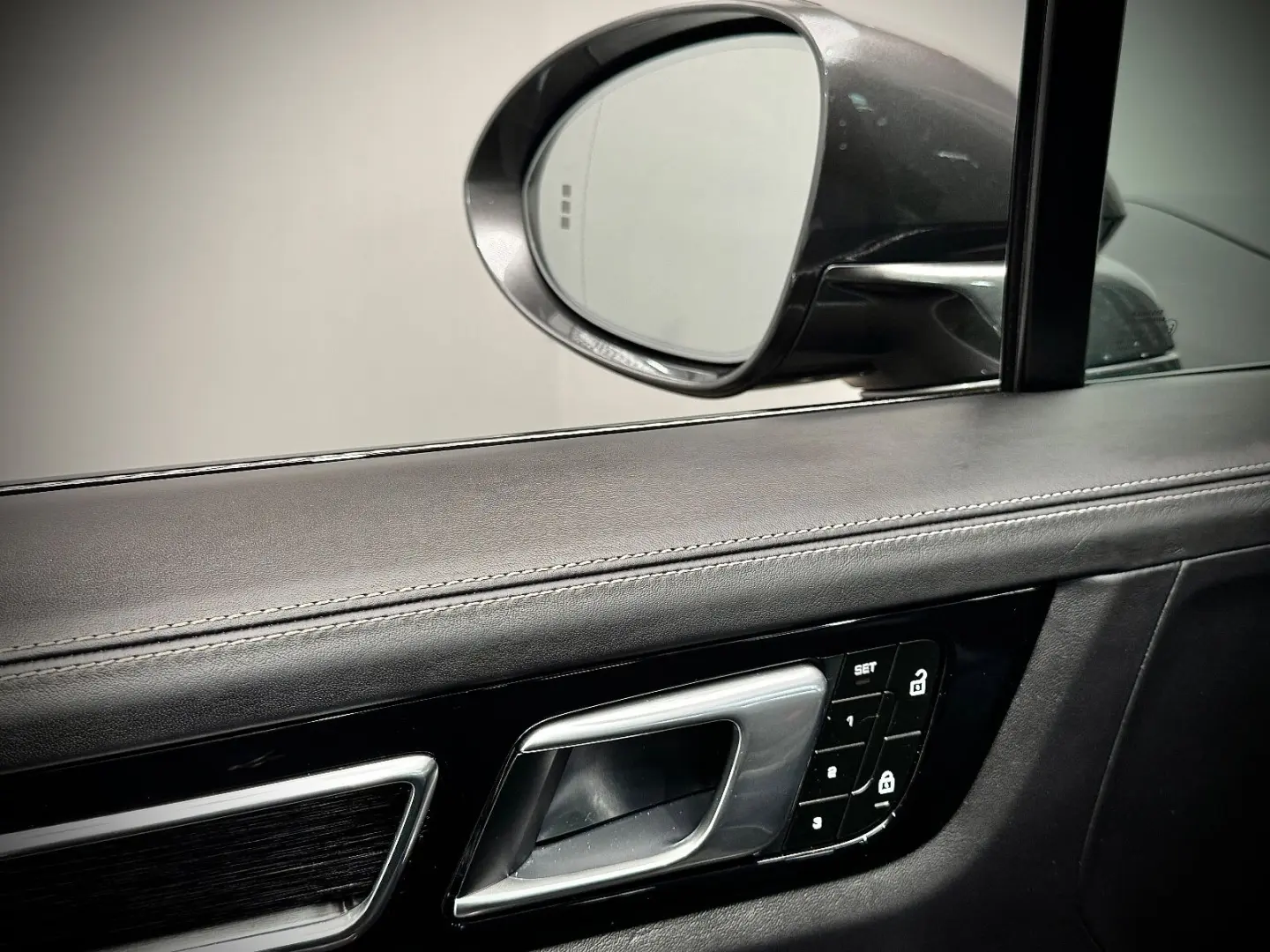 Cayenne GTS 05.2027 APPROVED Matrix-LED Navi