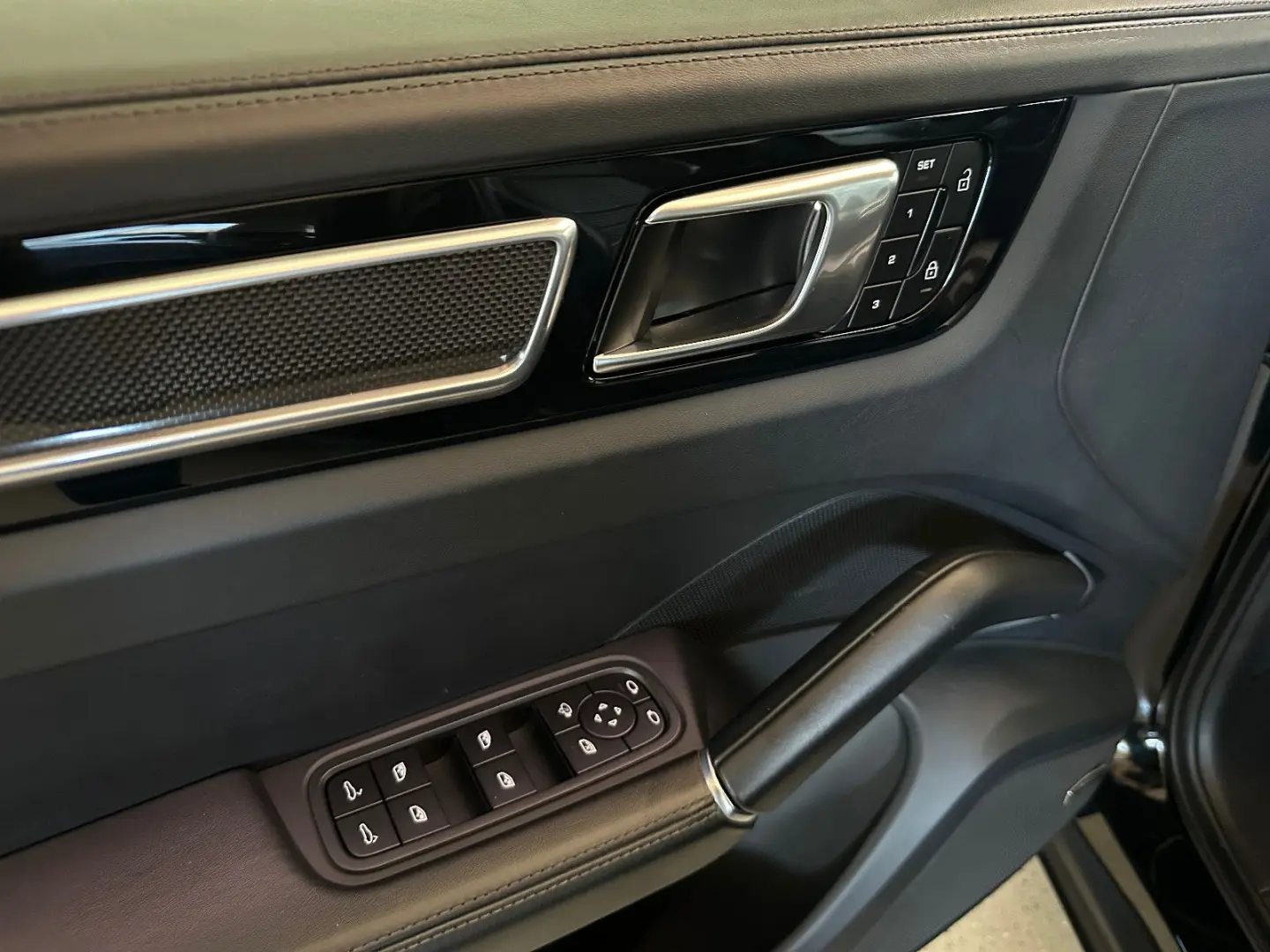 Cayenne Coupe GTS LEICHTBAU SPOR PDCC PASM PDLS