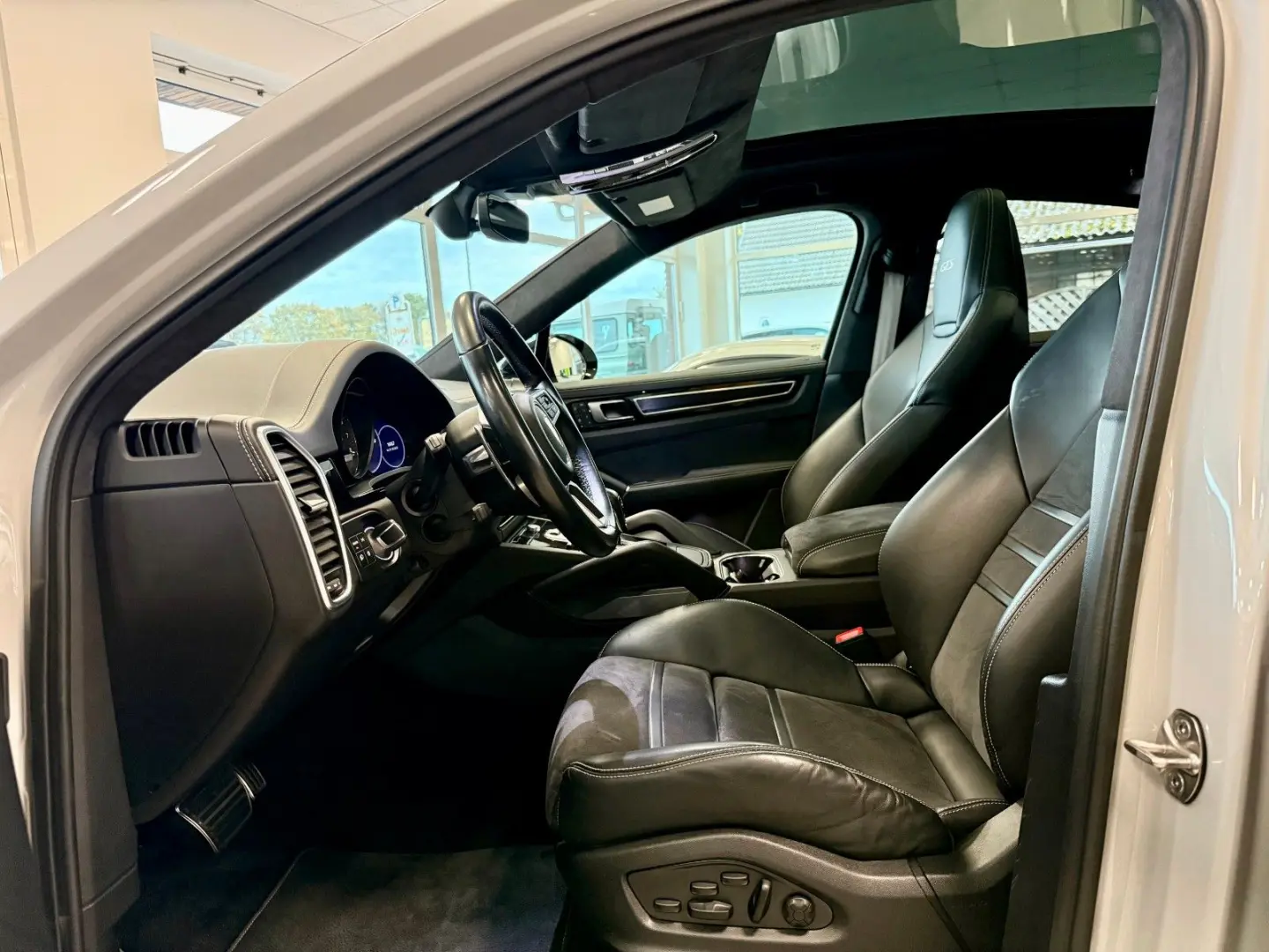 Cayenne Coupe GTS AHK ACC HeadUp 22Zoll