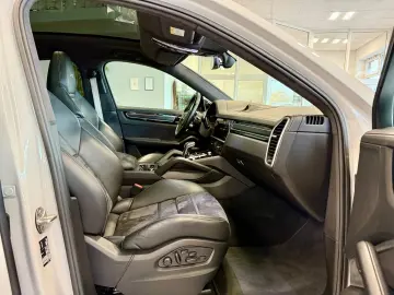 Cayenne Coupe GTS AHK ACC HeadUp 22Zoll