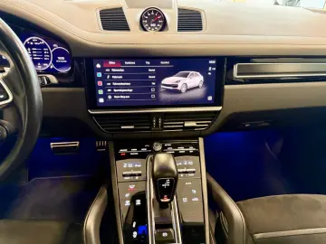 Cayenne Coupe GTS AHK ACC HeadUp 22Zoll