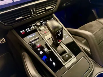 Cayenne Coupe GTS AHK ACC HeadUp 22Zoll