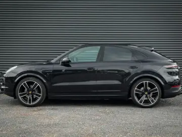 Cayenne Coupé 3.0   Pano   18-Voudig   NL Auto