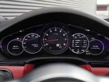 Cayenne Coupé 3.0   Pano   18-Voudig   NL Auto