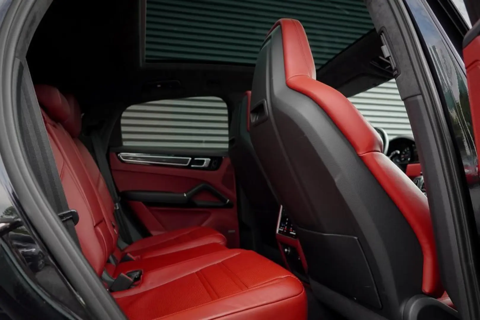 Cayenne Coupé 3.0   Pano   18-Voudig   NL Auto