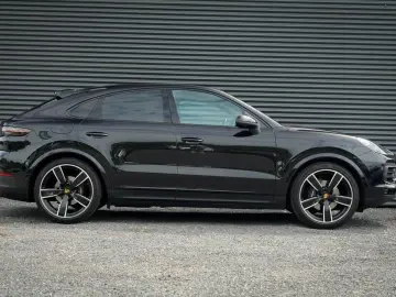 Cayenne Coupé 3.0   Pano   18-Voudig   NL Auto