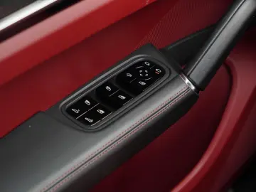 Cayenne Coupé 3.0   Pano   18-Voudig   NL Auto