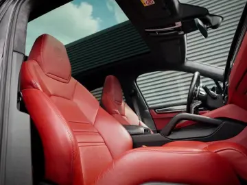Cayenne Coupé 3.0   Pano   18-Voudig   NL Auto