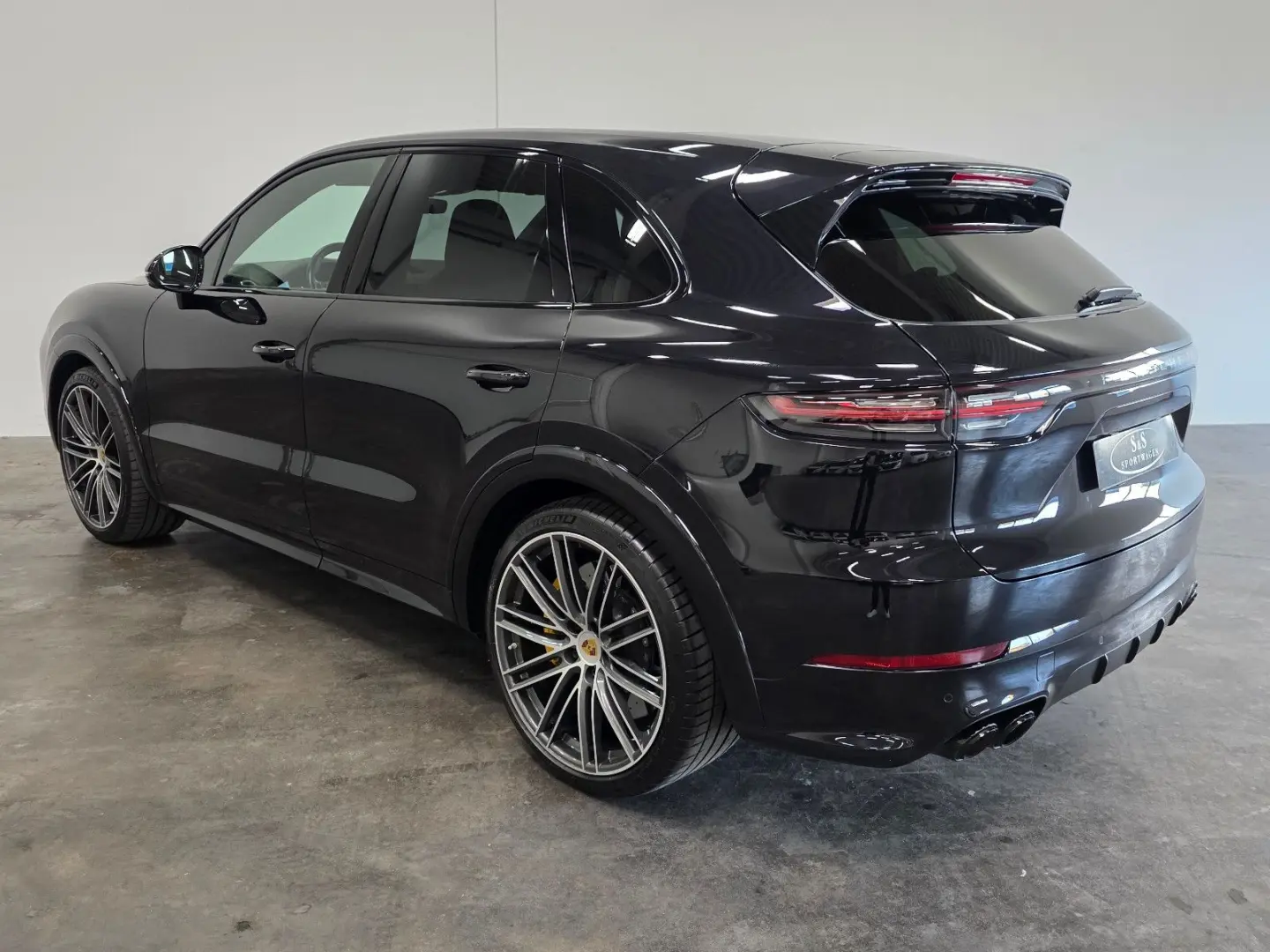 Cayenne Turbo Keramik Approved 4Rad 22 Zoll AHK