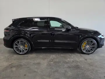 Cayenne Turbo Keramik Approved 4Rad 22 Zoll AHK
