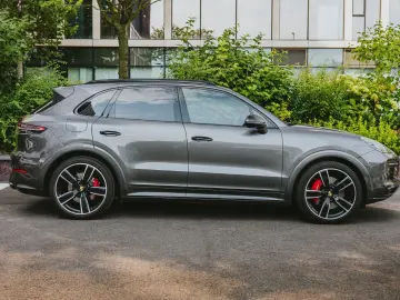 Cayenne GTS