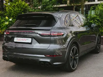 Cayenne GTS