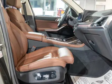 BMW X7 xDrive40i Sport-Automatic