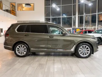BMW X7 xDrive40i Sport-Automatic