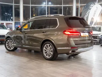 BMW X7 xDrive40i Sport-Automatic