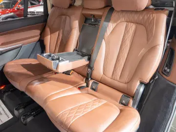 BMW X7 xDrive40i Sport-Automatic