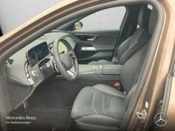 E 300 e AMG Advanced AHK NIGHT DISTR KEY 19  LED