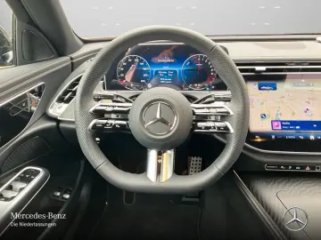 E 300 e AMG Advanced AHK NIGHT DISTR KEY 19  LED