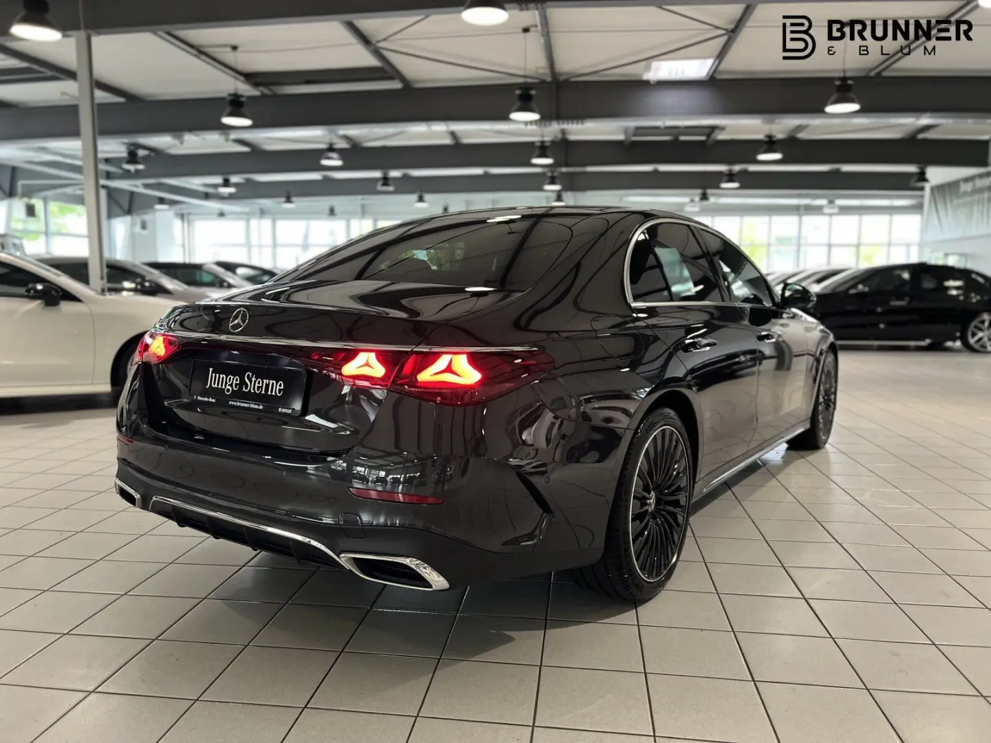 E 200 AMG 360  Keyless AHK 20Zoll Memory dLight