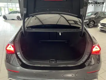 E 200 AMG 360  Keyless AHK 20Zoll Memory dLight