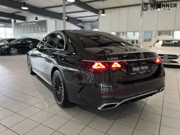 E 200 AMG 360  Keyless AHK 20Zoll Memory dLight
